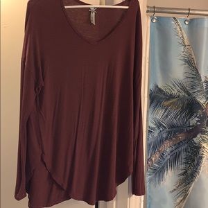 V-neck Long sleeve burgundy and black stripe shirt